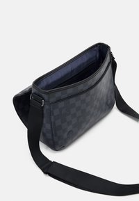 JOOP! CORTINA PIAZZA NEVIO MESSENGER UNISEX - Taška s příčným popruhem - darkblue