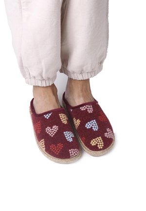 MIRI-HF - Slippers - vi