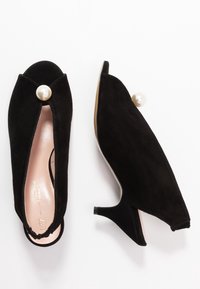 L37 Páskové sandály  - black