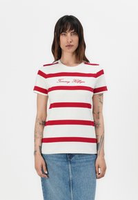 Tommy Hilfiger SCRIPT - Print T-shirt - iovry /med red