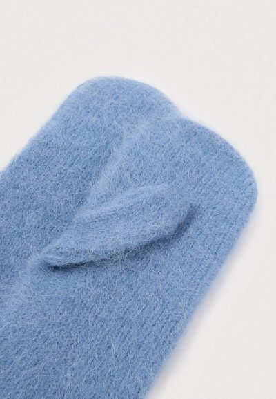 Hellblaue Wollhandschuhe mit einer weichen, strukturierten Oberfläche und einem kleinen Klappendetail. Runde Form, keine sichtbaren Beschläge oder Muster.