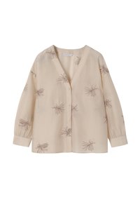 Blusa beige clara con escote en V y cierre de botones. Presenta una sutil textura a rayas y patrones florales bordados en marrón. Mangas largas.