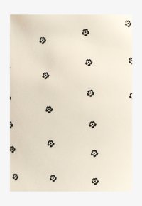 Valittu, dotted floral