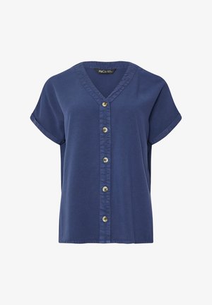 Granatowa bluzka z krótkim rękawem, dekoltem w serek, sześcioma guzikami z przodu i podwiniętymi mankietami.