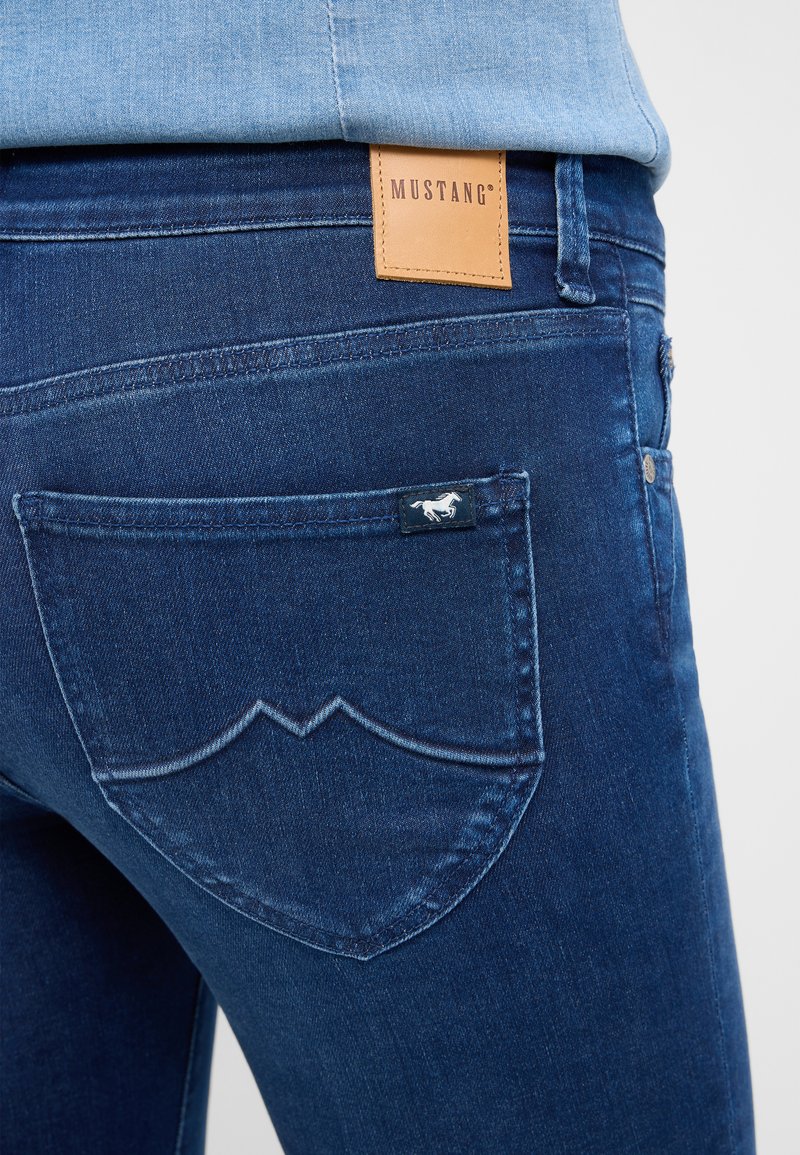 MUSTANG Dames Style Quincy Skinny Jeans, Medium Blauw 402, 28W / 32L, middenblauw 402, 28W x 32L