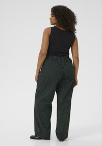 Kaffe Curve Pantalon classique - black   chalk pinstripe