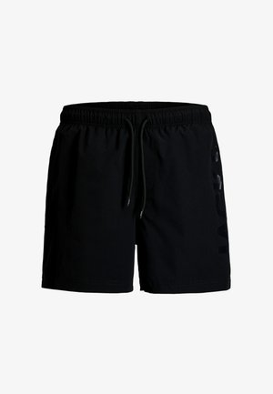 Zwarte short met elastische taille en verstelbare trekkoord, halflange pijpen tot halverwege de dij, met subtiele verticale merktekst op het rechterbeen.