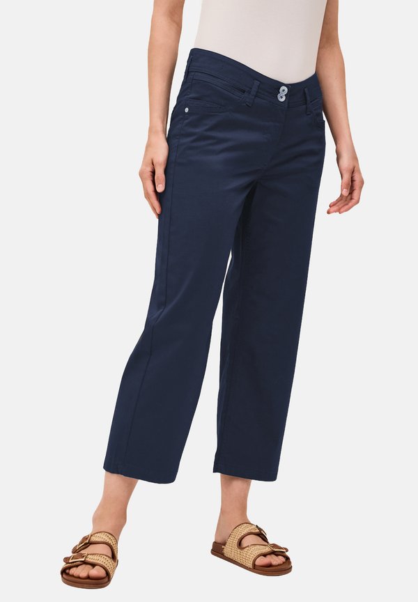 7/8 WIDE LEG - Flared Jeans - blau