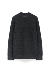 Mörkgrå tröja i mjukt stickat tyg, med rund halsringning och ribbade muddar och fåll. Enkel design utan synliga mönster eller detaljer.