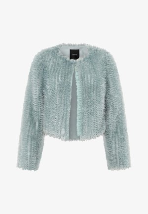 Veste courte duveteuse bleu clair avec manches longues, col rond et ouverture avant, étiquette « zero » à l'intérieur du col.