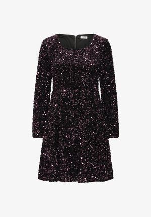 Vestido negro con manga larga, cubierto de brillantes lentejuelas moradas. Presenta un escote redondo y un cierre de cremallera en la parte posterior.