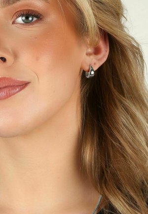 Earrings - plain s