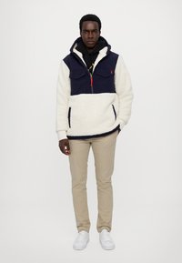 Polo Ralph Lauren PILE FLEECE HYBRID HOODIE - Flisinė striukė - herbal milk multi
