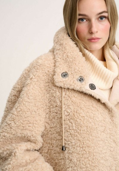Luisa Spagnoli Žieminis paltas - beige
