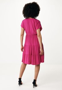 Mexx V Neck Flared Day Dress - Vestido informal - hot pink