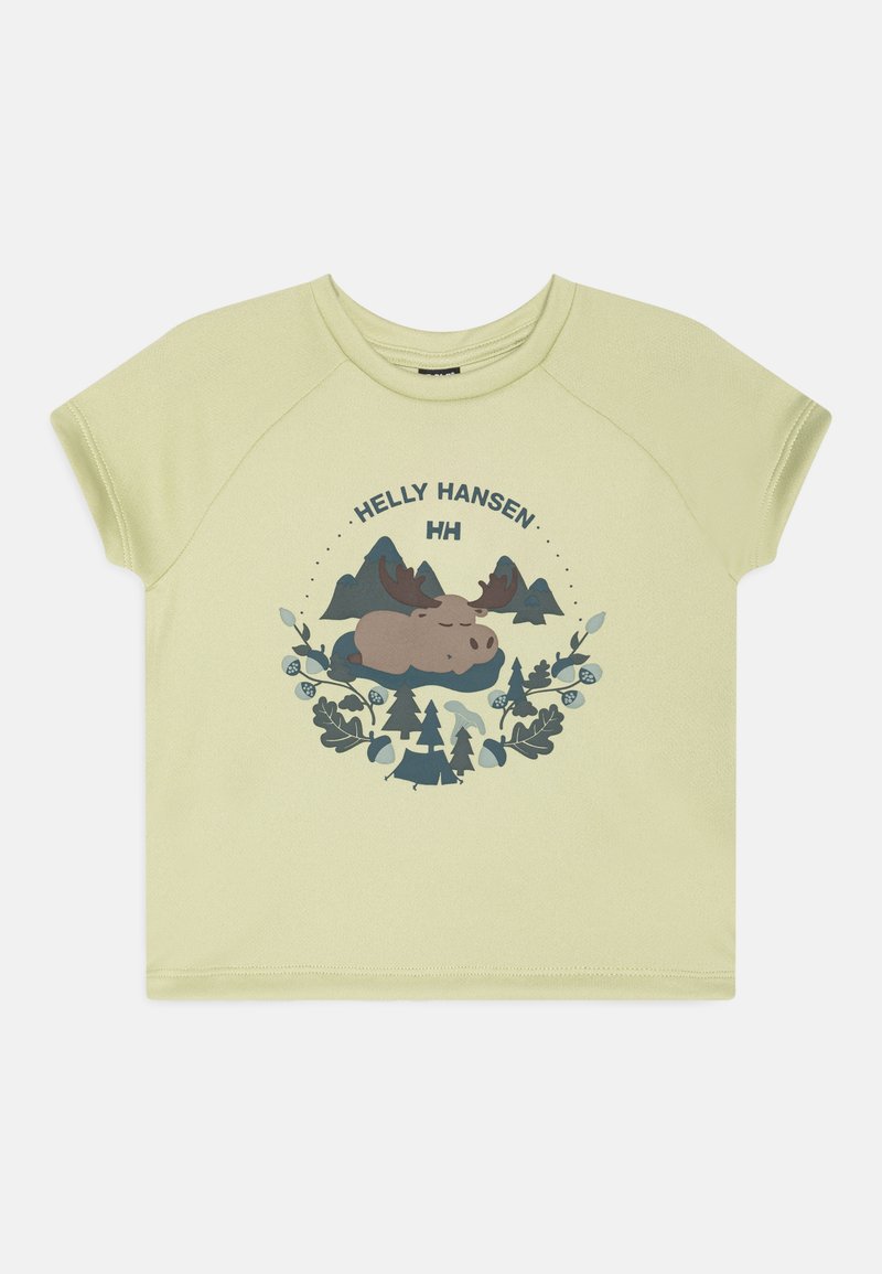 Ljusgrön t-shirt med kort ärm, tillverkad av mjukt material, med en central grafik av en älg, berg och växtlighet i mörka färger.