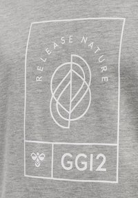 Hummel HMLGG12 - T-shirts print - grey melange