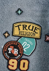True Religion BOBBY SN NO FLAP PATCHES - Denim shorts - blue