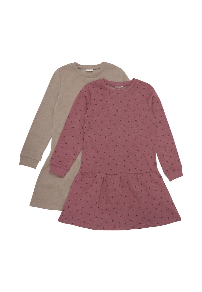 Två långärmade klänningar; en ljusbeige och en mörkrosa med små hjärtmönster, mjukt tyg och design med utställd kjol.