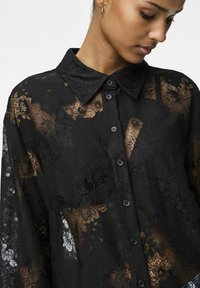 Pieces Bluza s gumbima - black