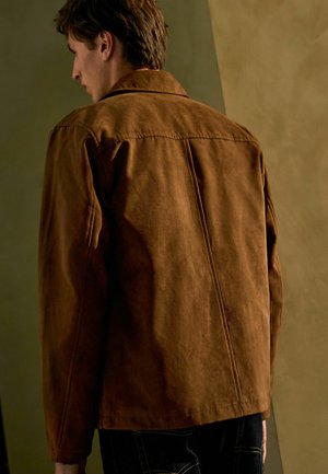 REGULAR FIT - HARRINGTON  - Jachetă din imitație de piele - tan brown