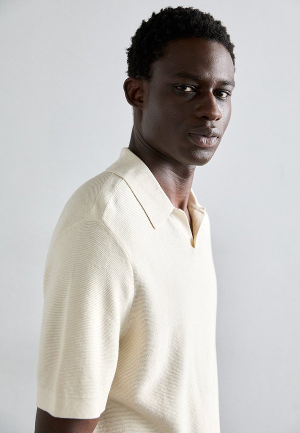 EOIN - Polo shirt - birch bark2