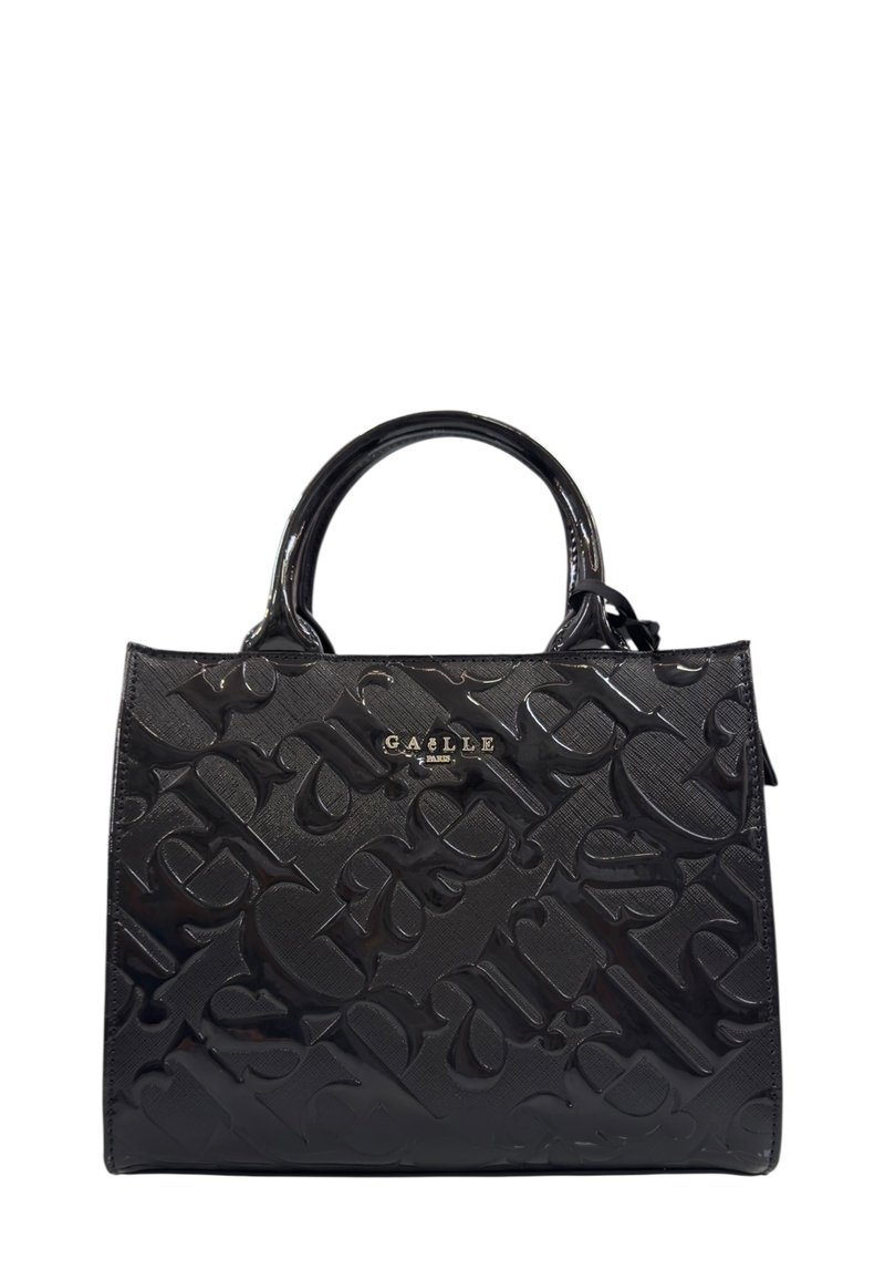 Borsa nera con motivo in rilievo e finitura lucida. Presenta due manici arrotondati e un piccolo logo decorativo sulla parte anteriore. Forma rettangolare.
