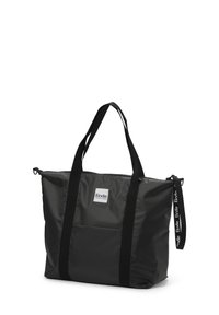 Svart nylon toteväska med dubbla handtag, dragkedjestängning och framficka. Har en logotypapplikation och texturerade svarta remmar för bättre grepp.