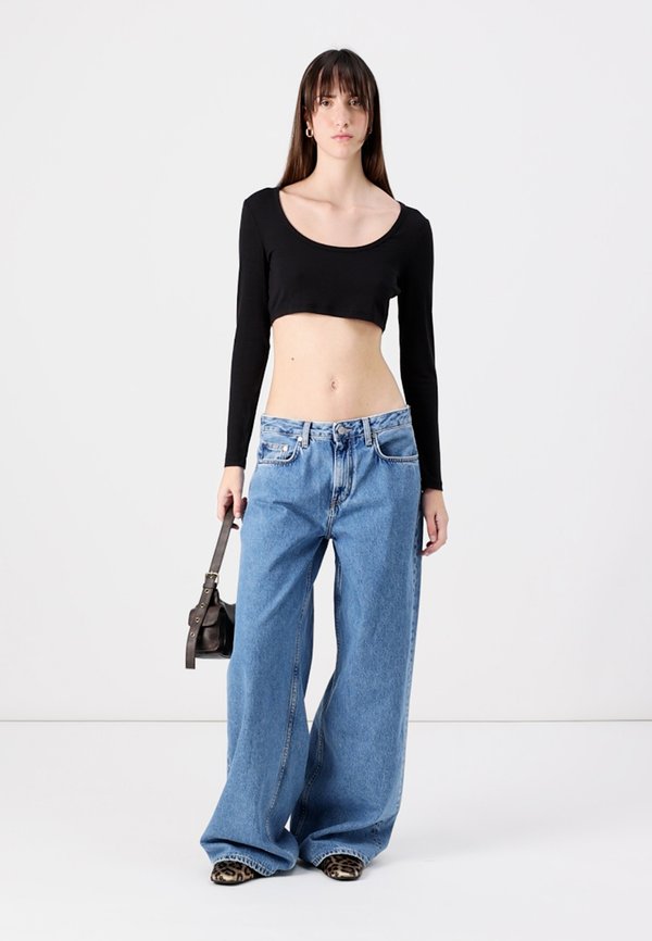 WIDE LEG - Wide Leg - denim2