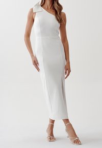 TUSSAH Pouzdrové šaty - white