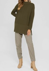 Esprit Sweter
