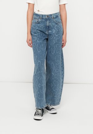 ONLTAYLOR SNAKE BARREL - Jean boyfriend - medium blue denim