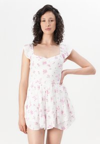 Hollister Co. FLUTTER SLEEVE PINCH BUST MINI SKORT DRESS - Dnevna obleka - white