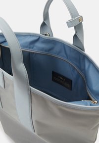 Furla ARCO FLY TOTE - Velika torba - cenere/celestial/artemisia