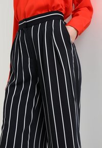 Esprit Collection Tygbyxor - dark blue