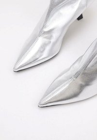 LIMMA VENEZUELA - Stiefelette - silver