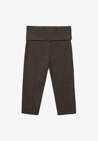 Unselected, dark brown