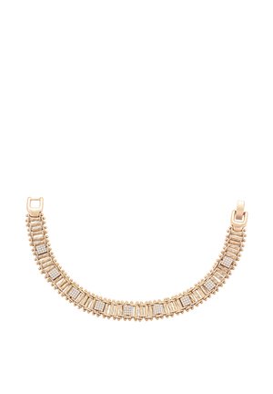 Złota bransoletka z naprzemiennymi prostokątnymi i kwadratowymi ogniwami z diamentami, z ozdobną koralikową krawędzią i zapięciem.