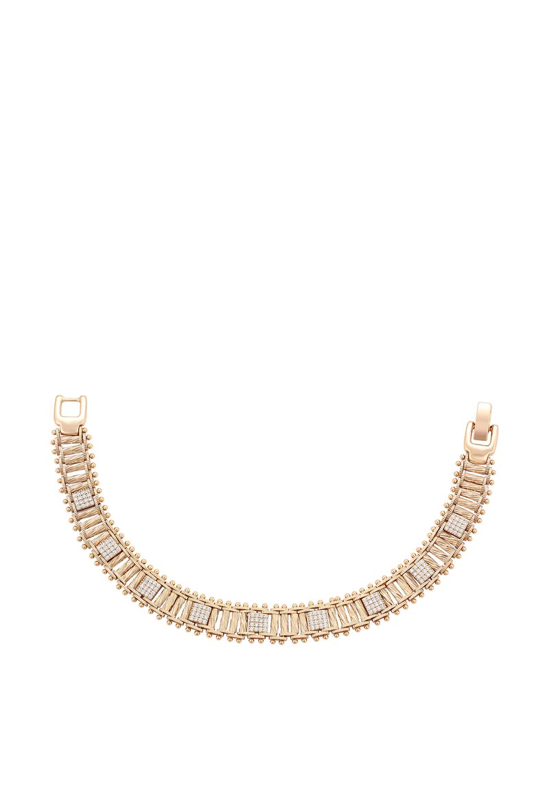 Kultaketju, jossa on vuorotellen suorakaiteen muotoisia ja timanteilla koristeltuja neliölohkoja, joissa on koristeellinen helminauha reunoilla ja lukitus.