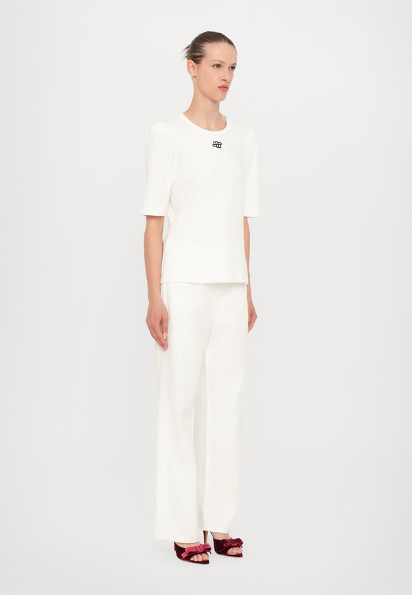 PARSA - Basic T-shirt4