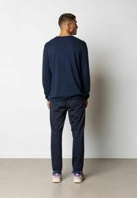 Clean Cut Copenhagen CLAUDE CREWNECK - Neule - navy melange