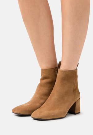 MADNESS - Ankle boots - dark camel