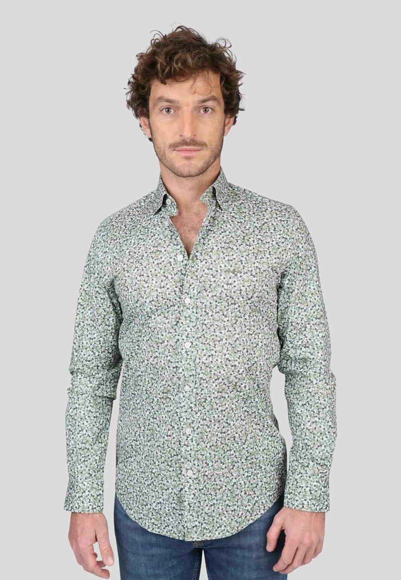 Mise au Green Chemise - light khaki