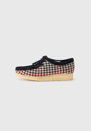 WALLABEE - Stringate - black