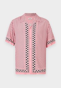 Δεν επιλέχθηκε, baby pink