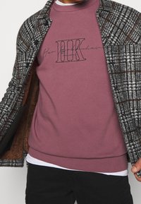 Han Kjøbenhavn Sweatshirt - dark red