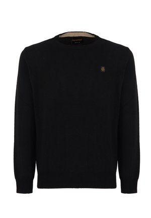 Maglione nero lavorato a maglia con colletto rotondo, maniche lunghe, orlo a coste e una piccola patch con logo sul petto. Tessuto morbido e design aderente.