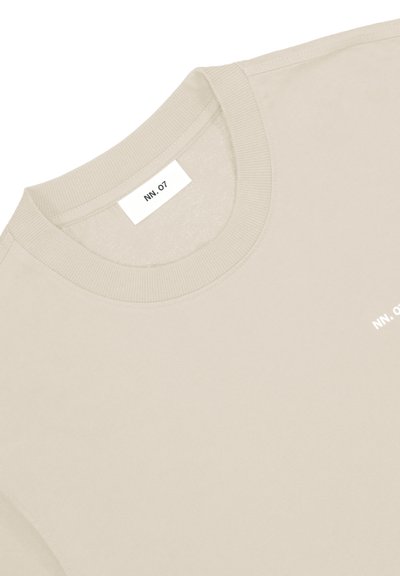 NN.07 ADAM EMB - T-shirts basic - white pepper 124