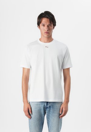 ADJUST MAREY - T-shirt basic