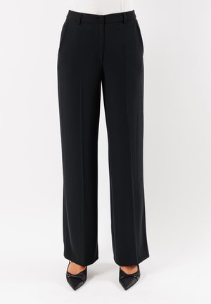Pantaloni neri su misura con un design a gamba dritta, dotati di chiusura a bottone in vita e tasche laterali. Tessuto dalla texture liscia.